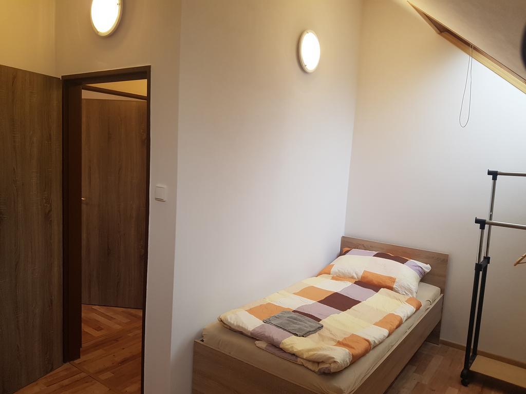 Ubytovani Zizkova Pacov Hotel Ngoại thất bức ảnh